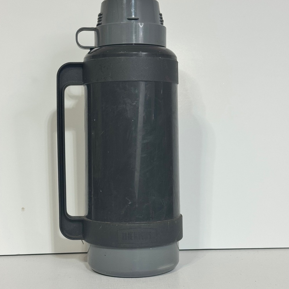 Thermos 1.8L Vacuum Insulated Flask Black Grey Model 32-180 Made in England